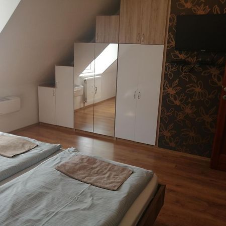 Anita Apartman Bük Eksteriør bilde