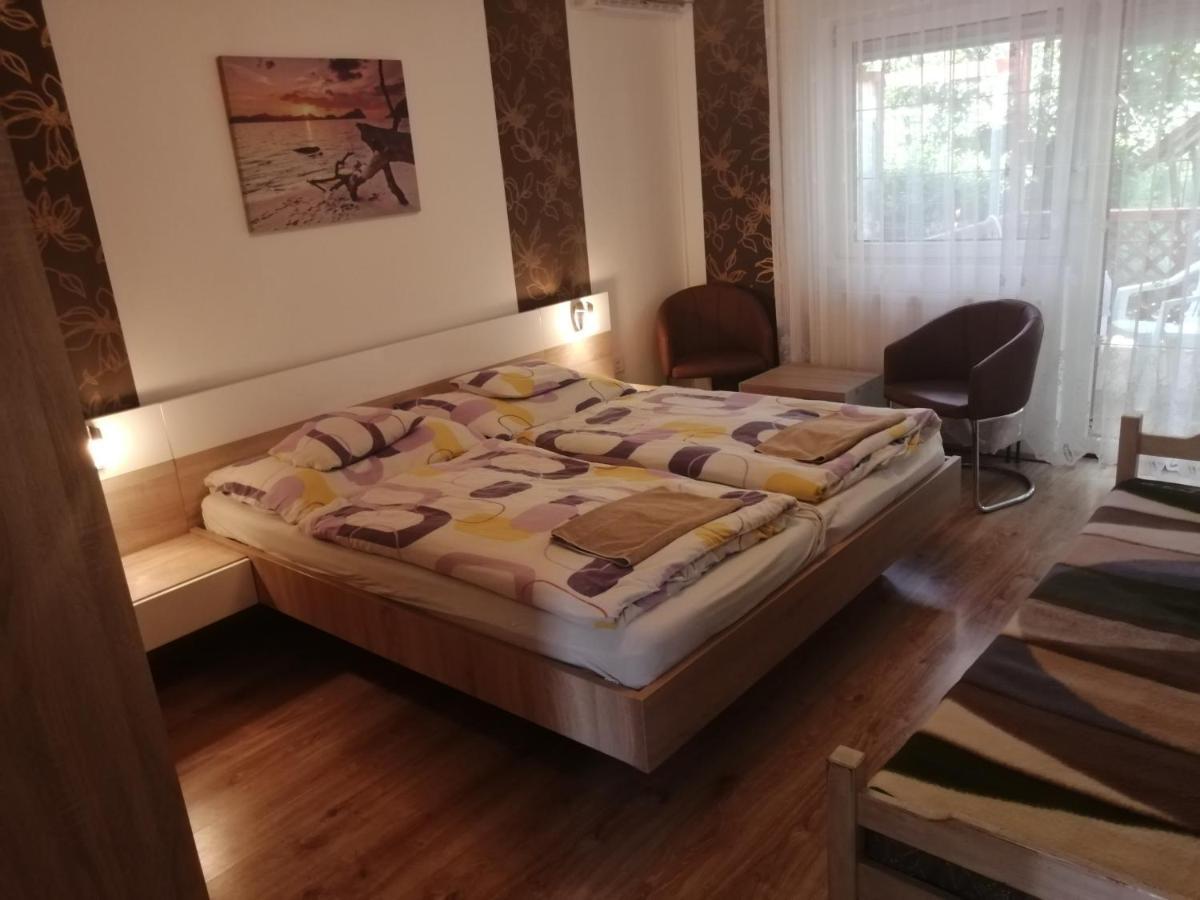 Anita Apartman Bük Eksteriør bilde