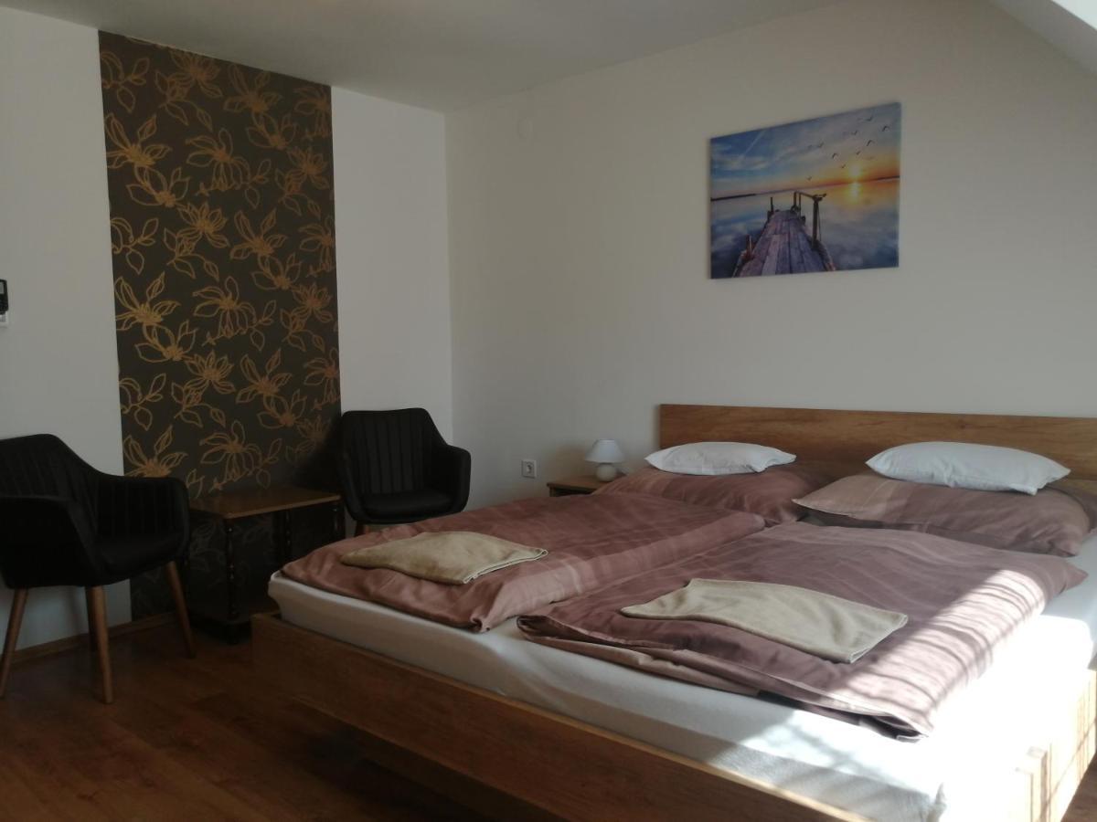 Anita Apartman Bük Eksteriør bilde